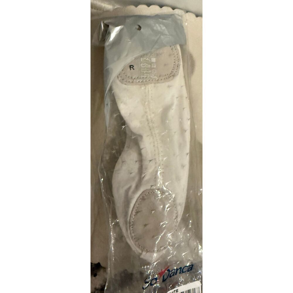 So Danca Womens Stretch Canvas Split Sole Dance Ballet Shoes White Size 40.5 NWT